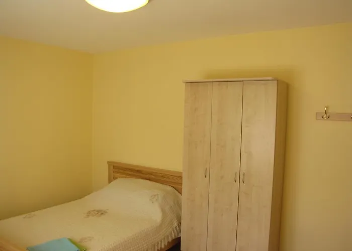 Juru Arkliukas בית הארחה